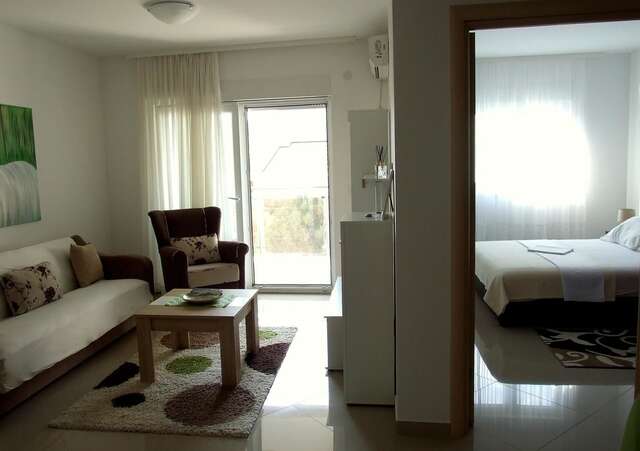 Апартаменты Near the sea Бар-20